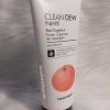 Sữa rửa mặt Bưởi Hồng Tonymoly Clean Dew Red Grapefruit Foam Cleanser 토니모리 이슬내린 레드자몽 폼 클렌저