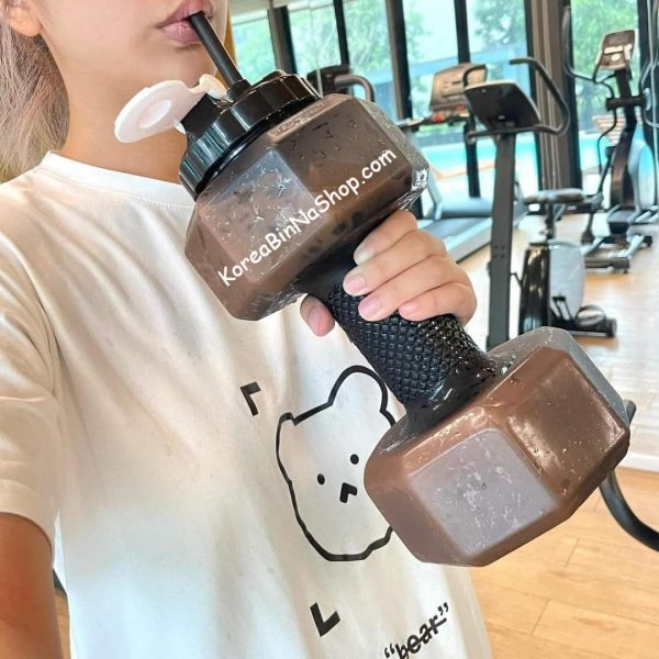 ình Nước Hình Quả Tạ Tập Gym Độc Đáo 2200ml Chất Liệu Thân Thiện Môi Trường